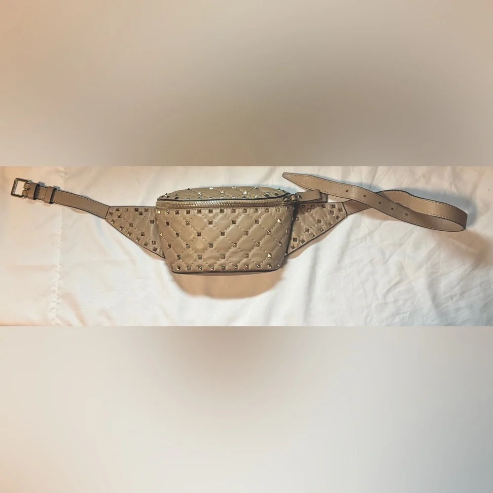 VALENTINO GARAVANI PYRAMID STUD BELT BAG / FANNY PACK - Picture 14 of 15